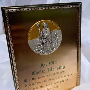 Vintage Old Gaelic Blessing Gold Stand